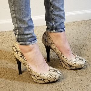Bamboo - Vegan Leather Snake Print Pumps